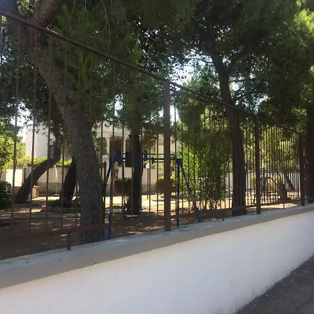 Resi Μπάρι